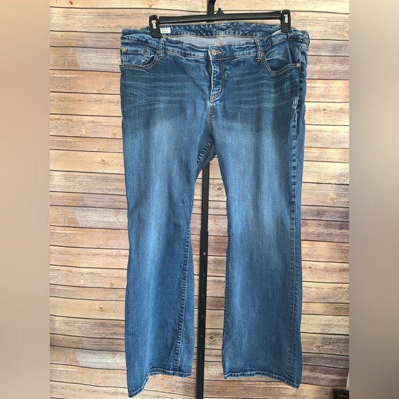 torrid Denim - Torrid  Blue Jeans - Size fits 20
